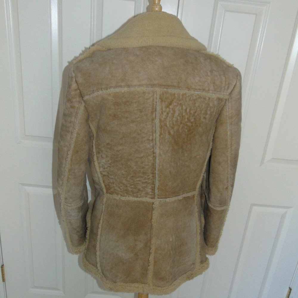 SAWYER CALIFORNIAN SPRING LAMB FEATHERWEIGHT SHEARLING COAT - Picture 4 of 8